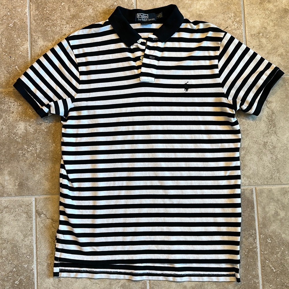 3/$12 ✨ Men’s polo 🦓